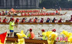 mg摆脱网址传承千年的龙舟“活水”仪式在江西新余市仙女湖昌山古庙水域激情